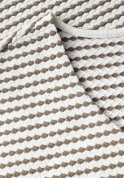 Shirt mit Herzausschnitt