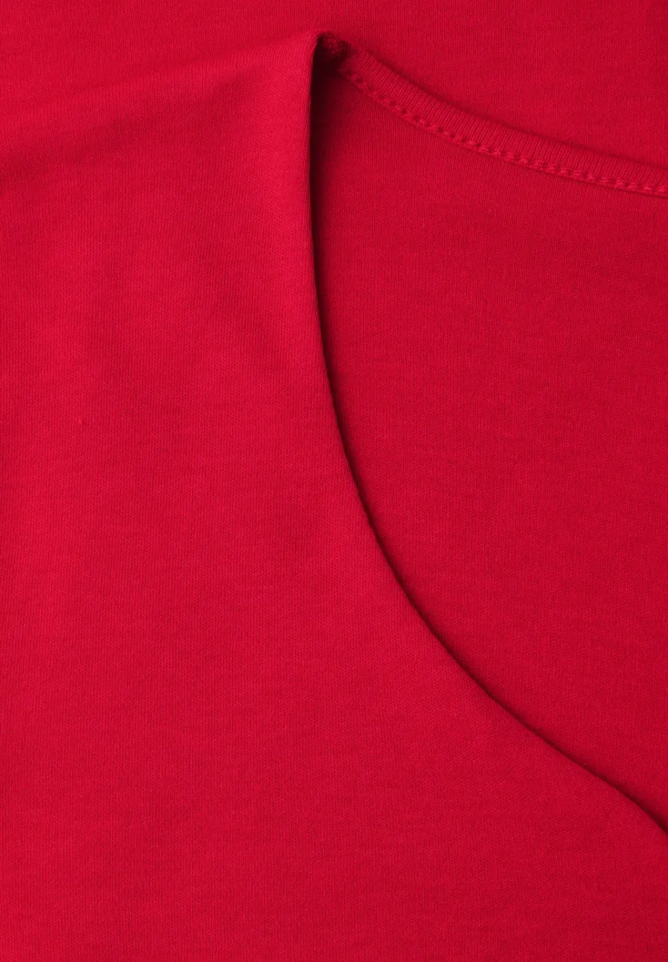 Shirt mit Herzausschnitt