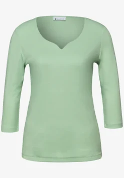Shirt mit Herzausschnitt