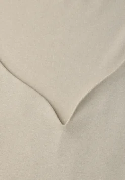 Shirt mit Herzausschnitt