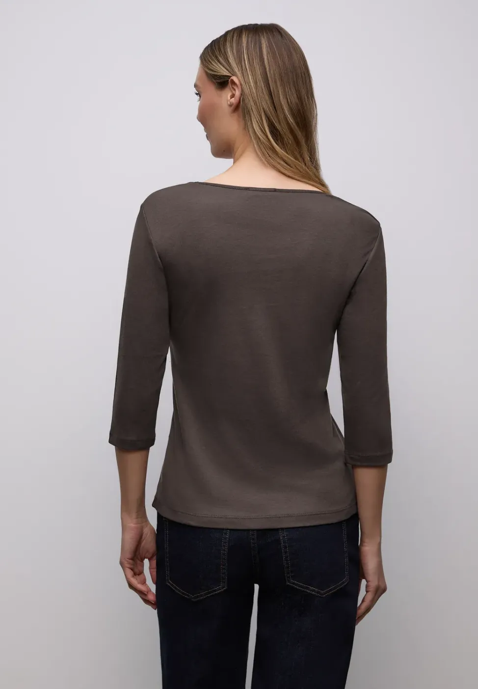 Shirt mit Herzausschnitt