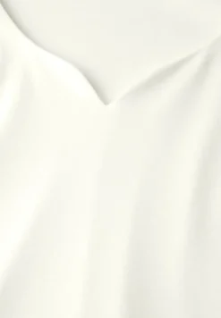 Shirt mit Herzausschnitt