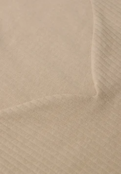 Shirt mit Herzausschnitt