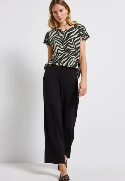 Shirt mit Häkeldetails
