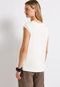 Shirt mit Häkeldetails