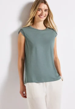 Shirt mit Häkeldetails