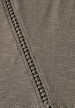 Shirt mit Häkeldetails