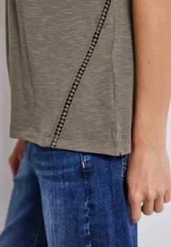 Shirt mit Häkeldetails