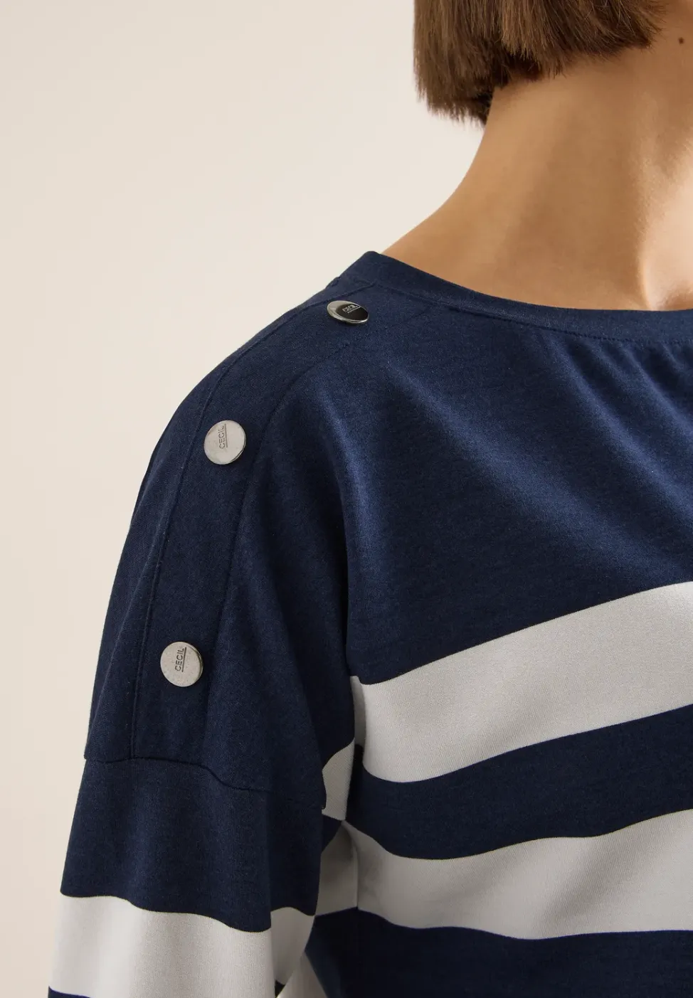 Shirt mit Knopfdetail