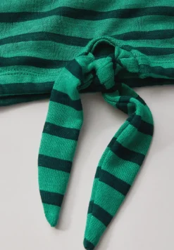 Shirt mit Knoten am Saum