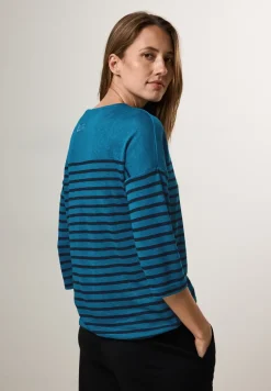 Shirt mit Knoten am Saum