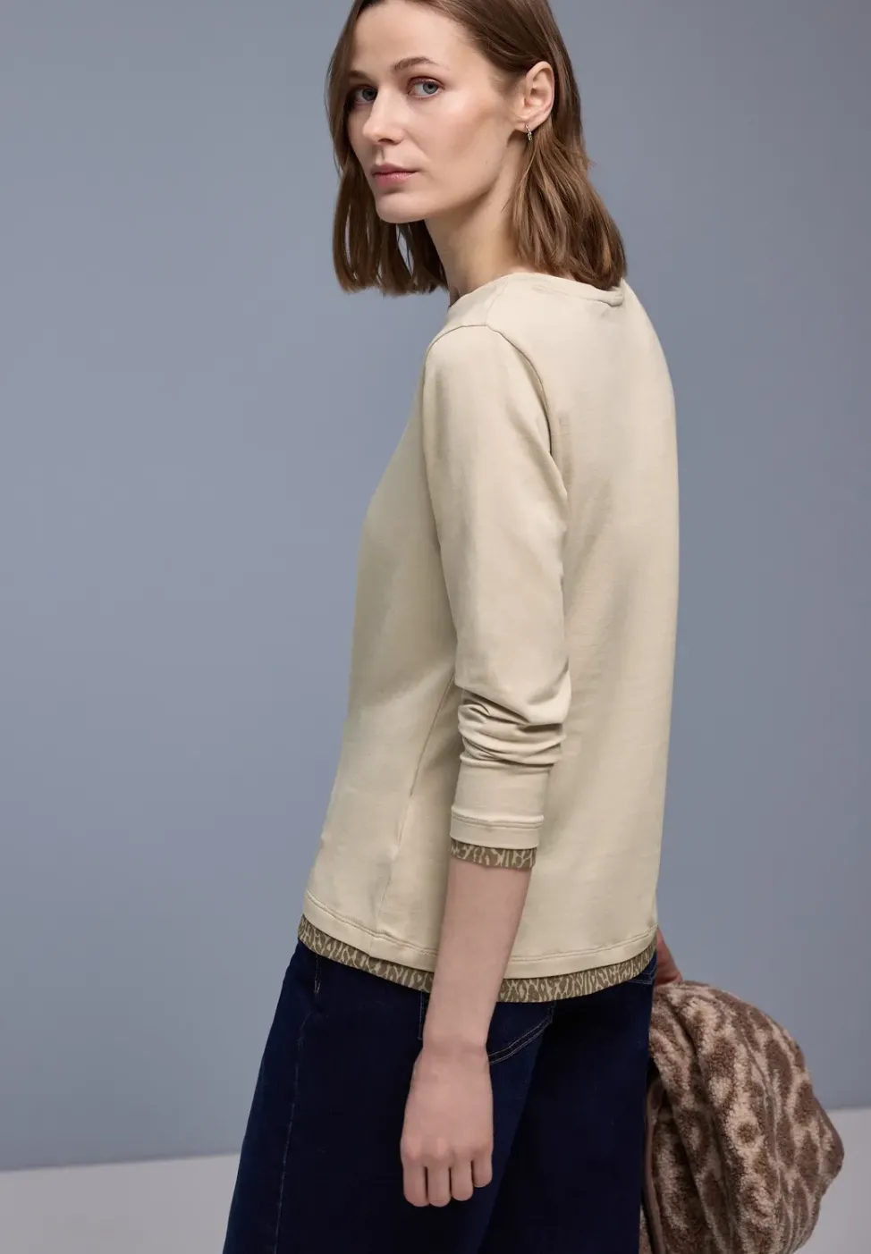 Shirt mit Leo-Details