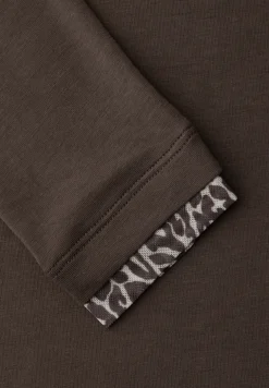 Shirt mit Leo-Details