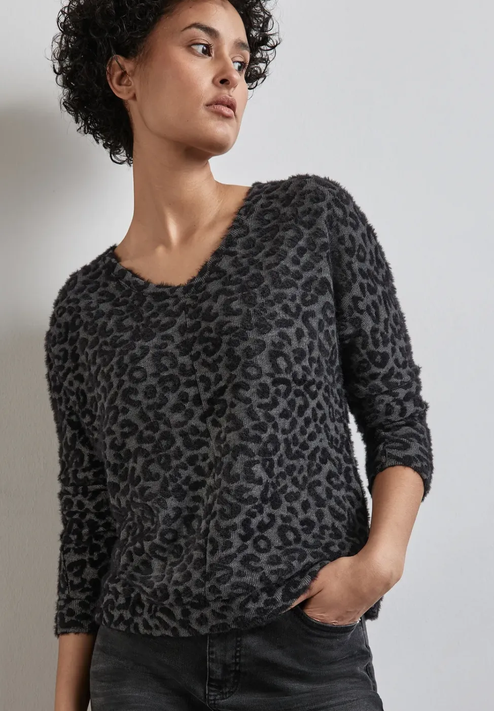 Shirt mit Leo-Muster