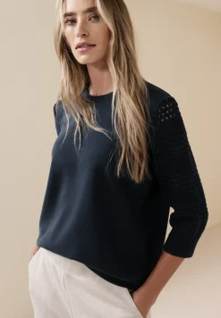 Shirt mit Lochmuster-Ärmeln