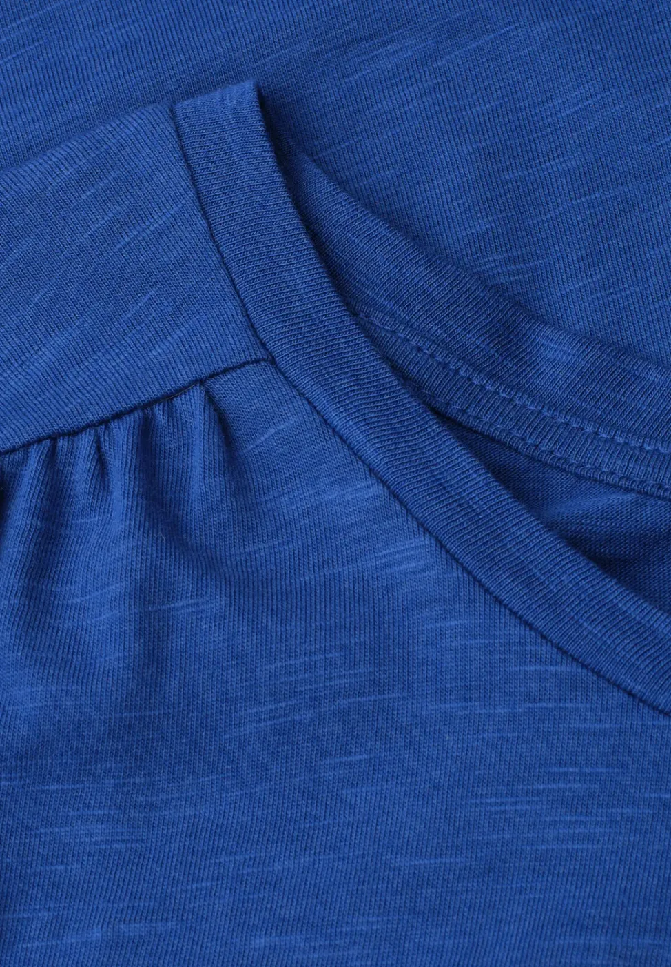 Shirt mit Rundhals und Raffung