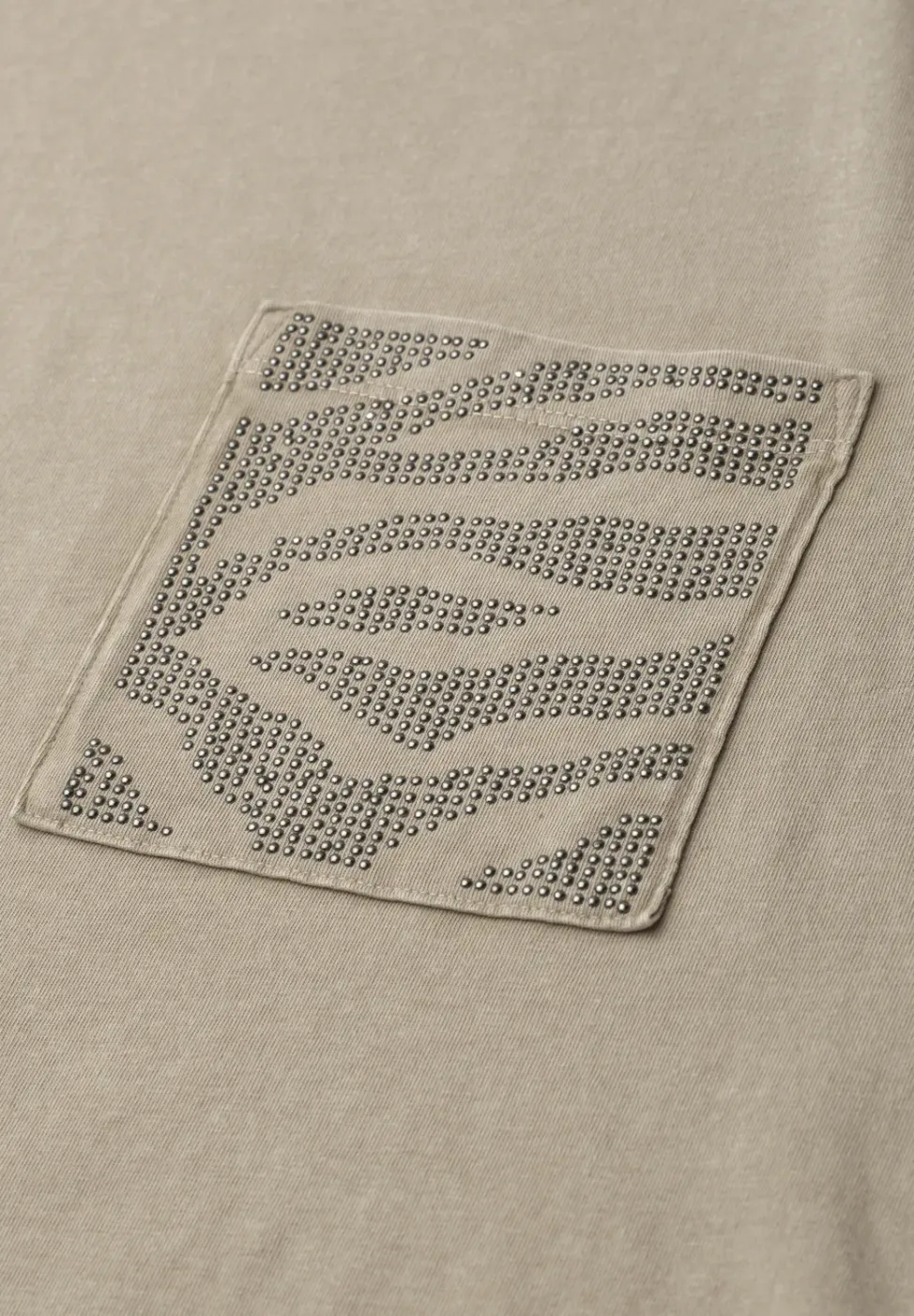 Shirt mit Rundhals und Schmucksteinen