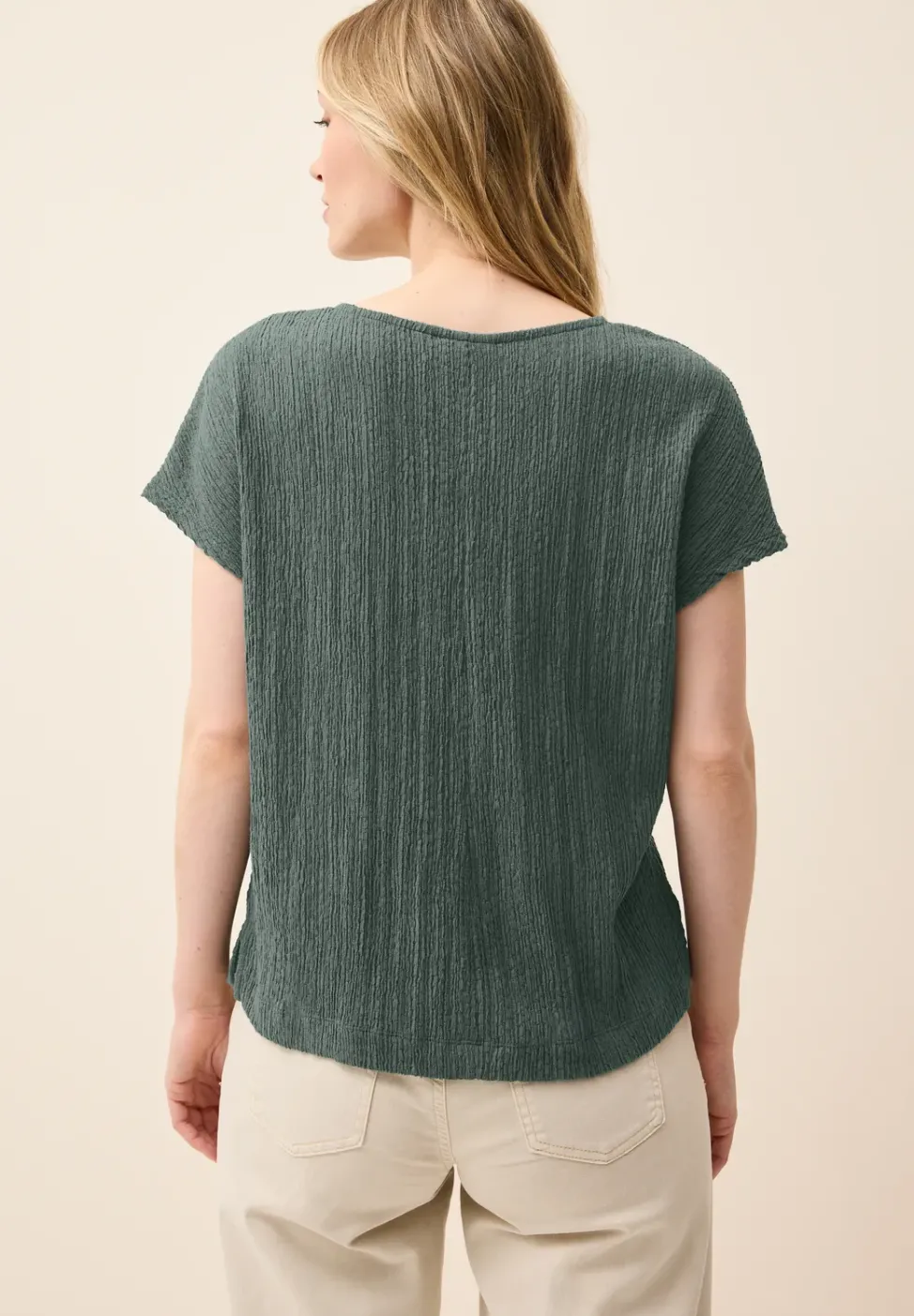 Shirt mit Smok-Struktur