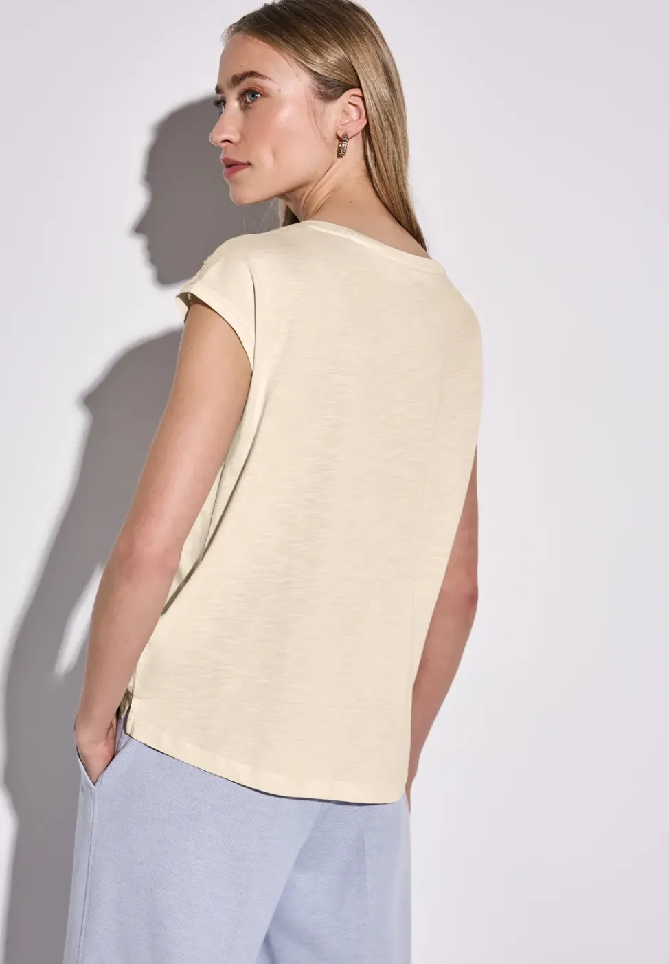 Shirt mit Spitzendetail