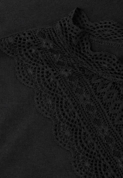 Shirt mit Spitzendetail