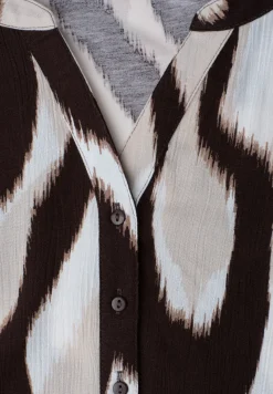 Shirt mit Split Neck und Strukturmix