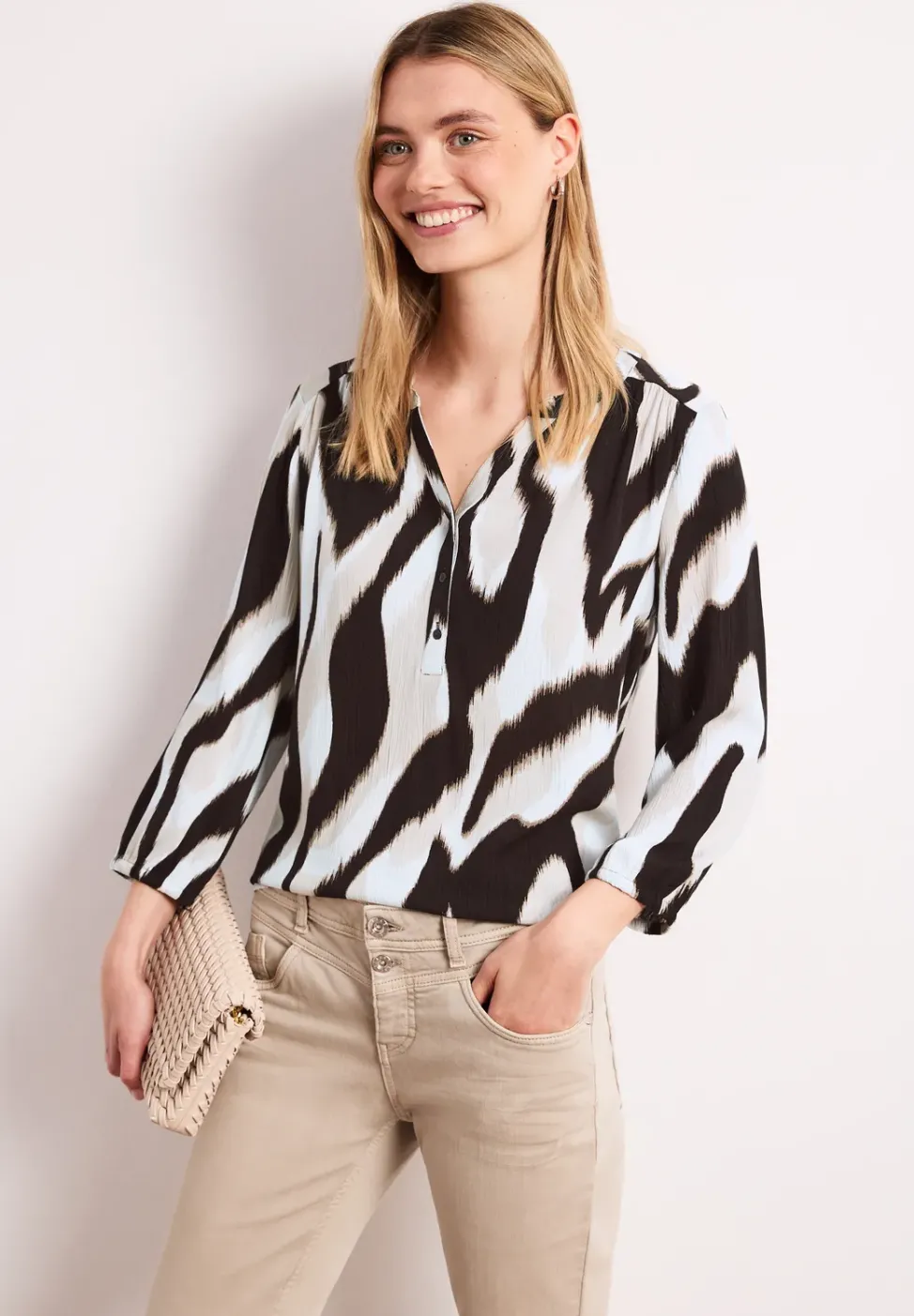 Shirt mit Split Neck und Strukturmix