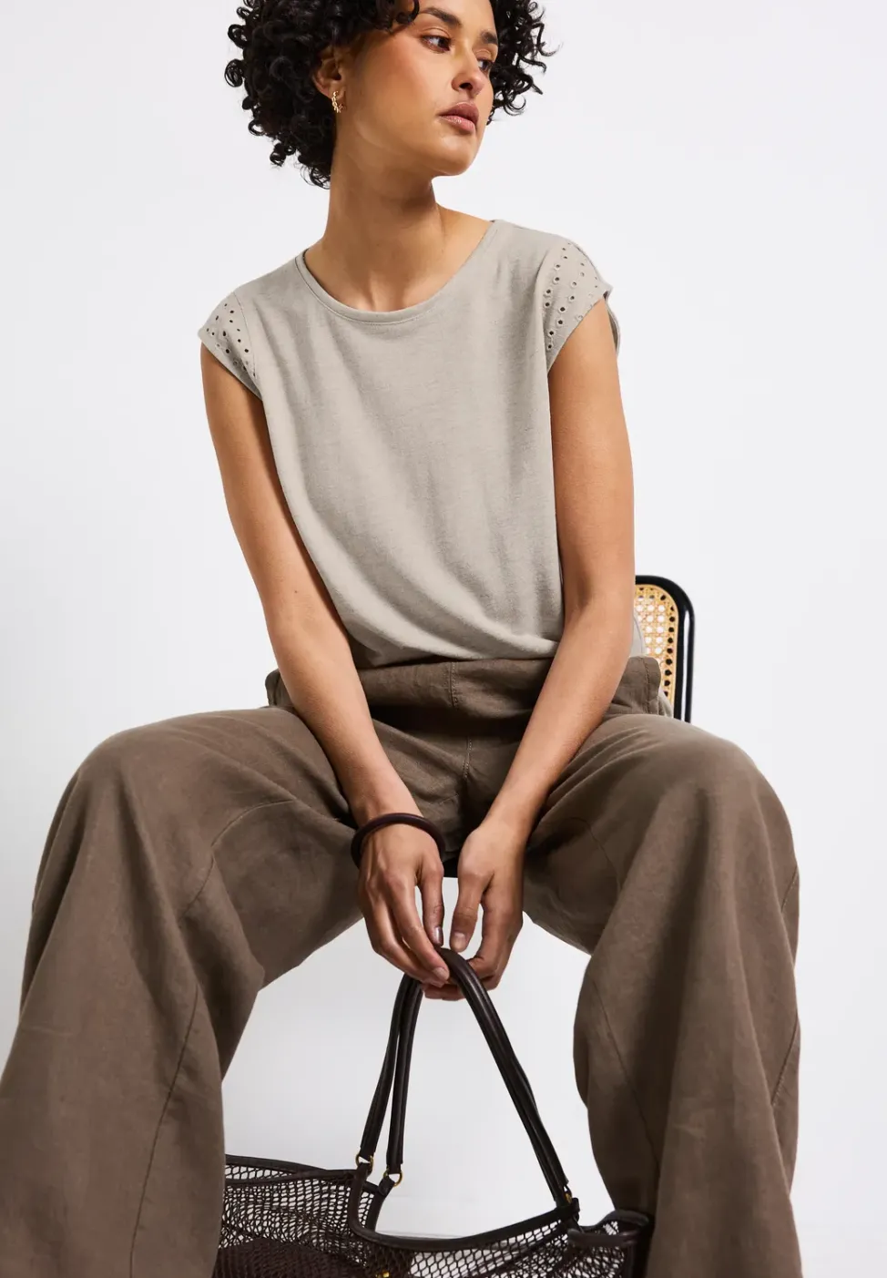Shirt mit Stickdetails