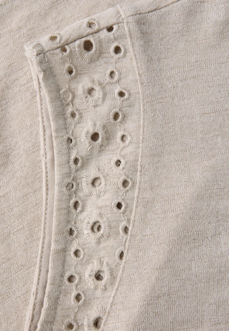 Shirt mit Stickdetails