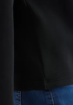 Shirt mit Stickerei