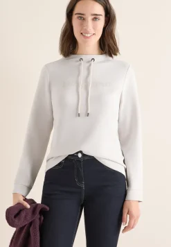 Shirt mit Stickerei