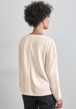 Shirt mit Stickerei