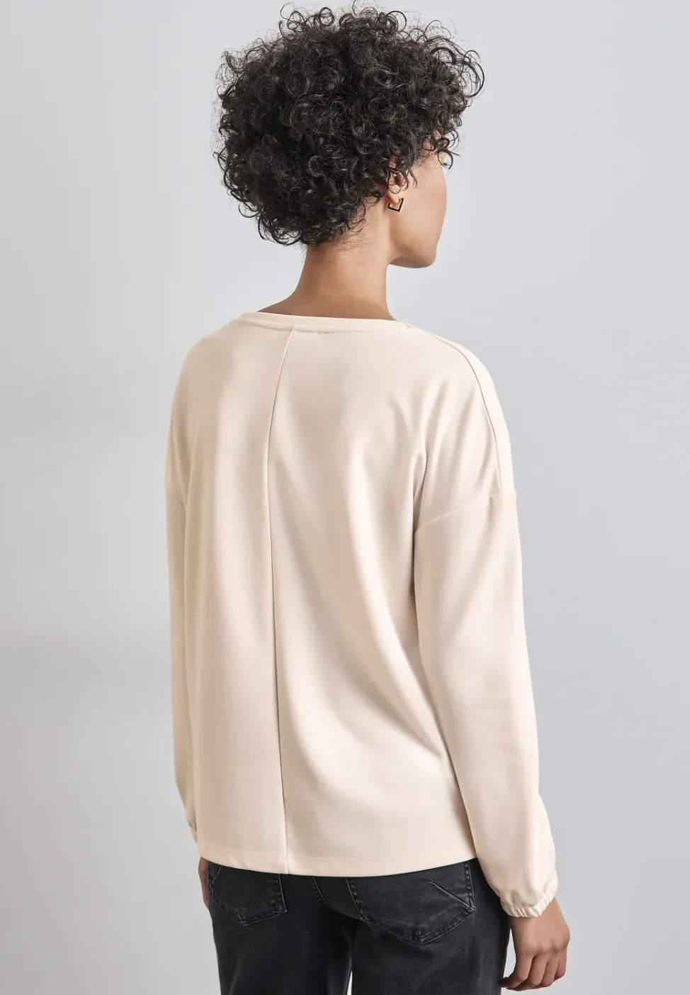 Shirt mit Stickerei