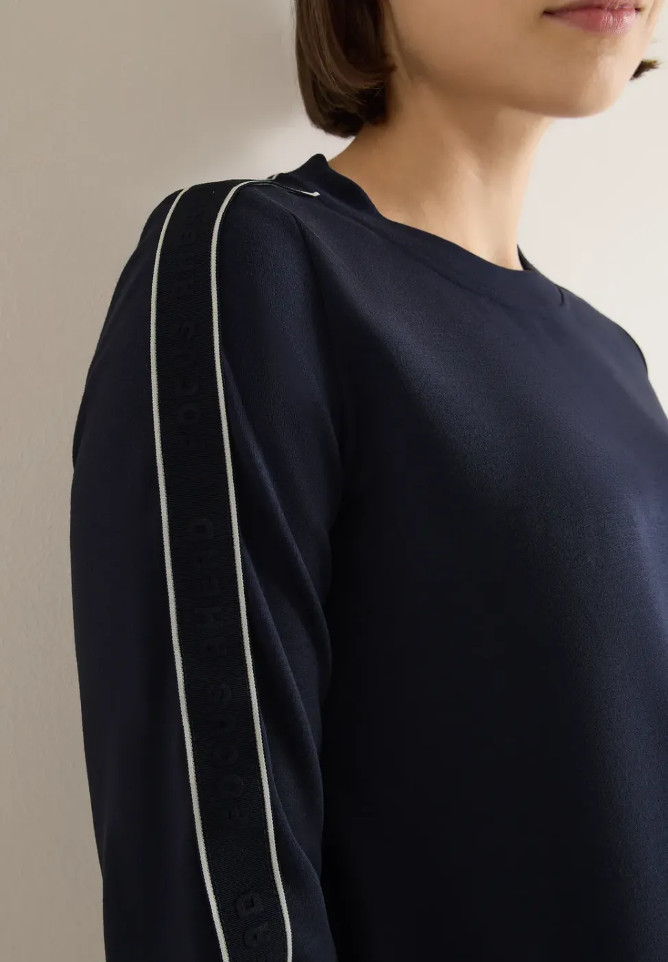 Shirt mit Tape-Details