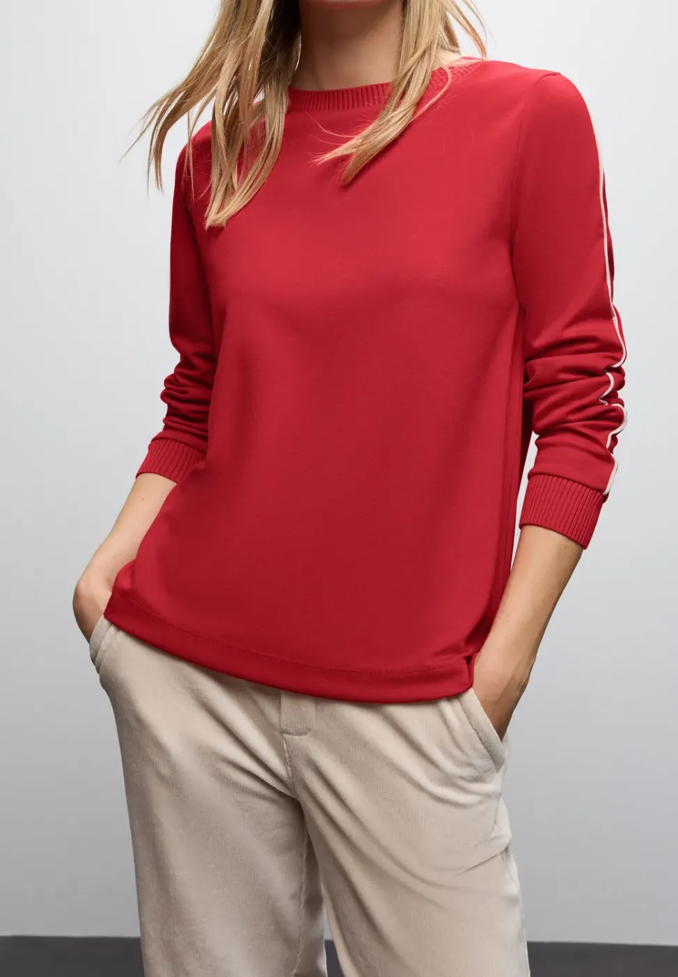 Shirt mit Tape Details