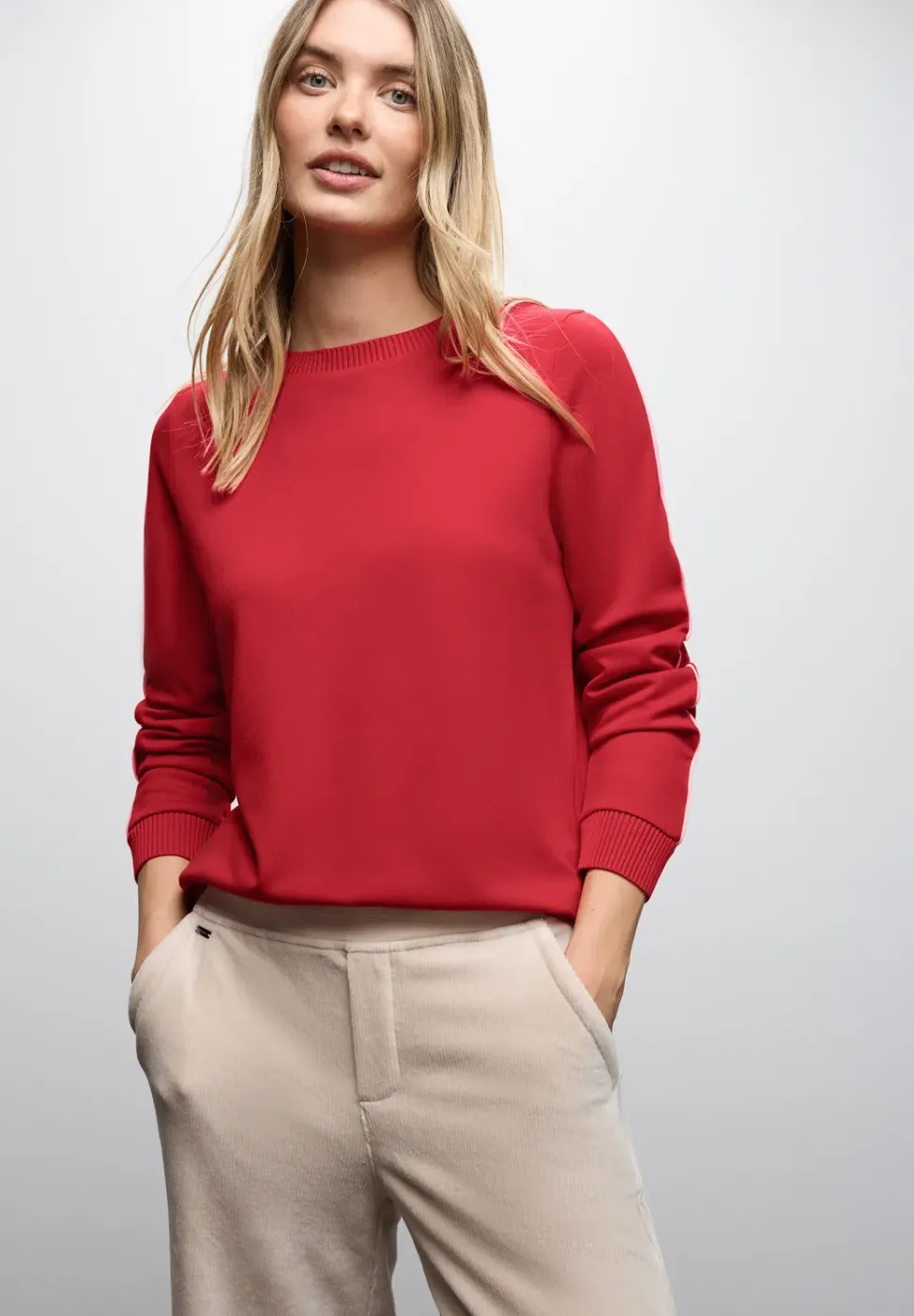 Shirt mit Tape Details