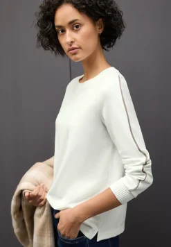 Shirt mit Tape Details