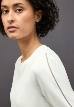 Shirt mit Tape Details