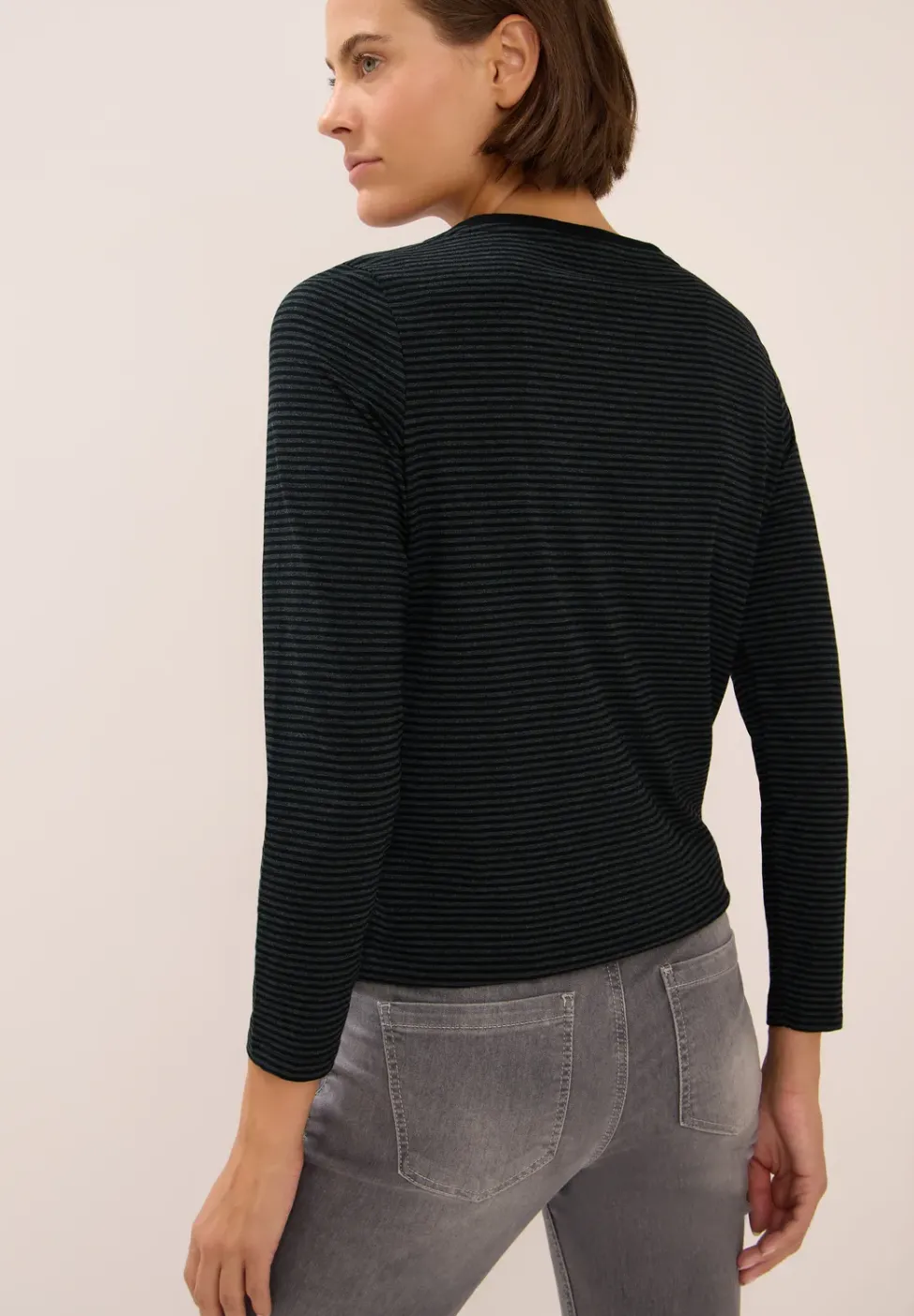 Shirt mit tonalen Streifen