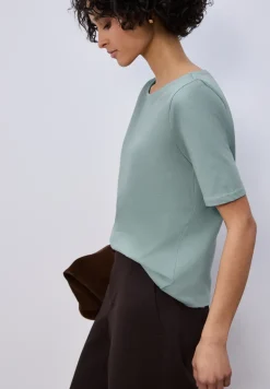 Shirt mit U-Boot-Ausschnitt