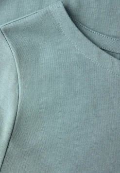 Shirt mit U-Boot-Ausschnitt