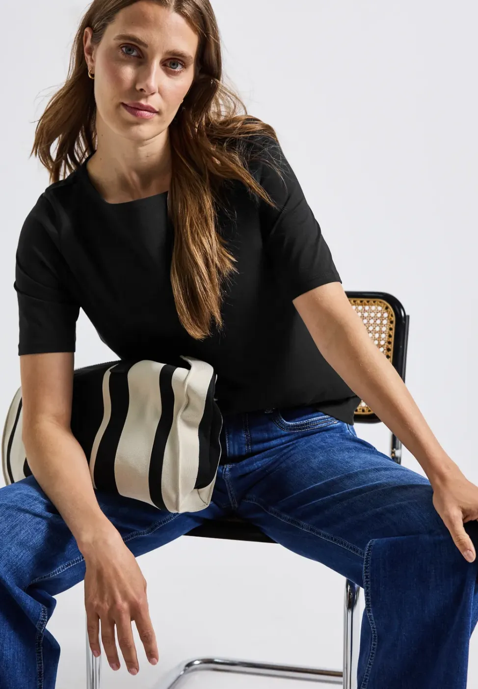 Shirt mit U-Boot-Ausschnitt