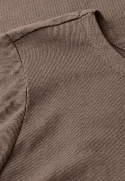 Shirt mit U-Boot-Ausschnitt