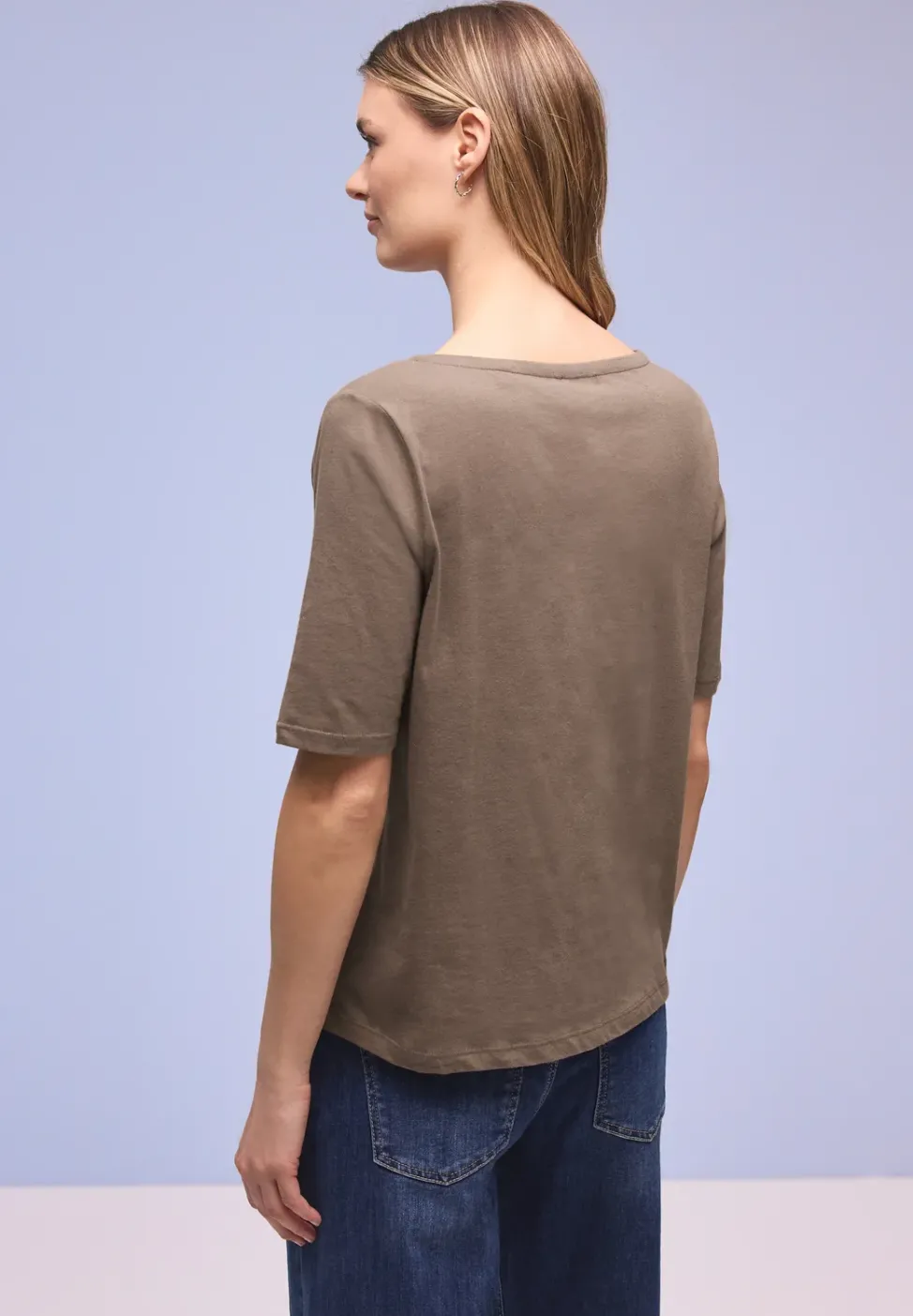 Shirt mit U-Boot-Ausschnitt