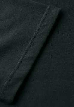 Shirt mit U-Boot-Ausschnitt