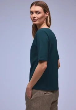 Shirt mit U-Boot-Ausschnitt