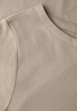 Shirt mit U-Boot-Ausschnitt