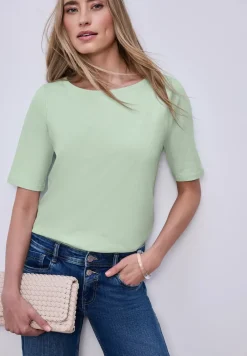 Shirt mit U-Boot-Ausschnitt