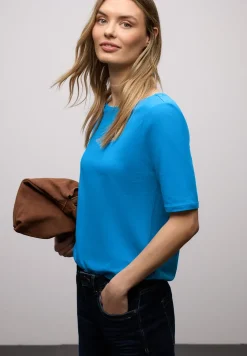 Shirt mit U-Boot-Ausschnitt