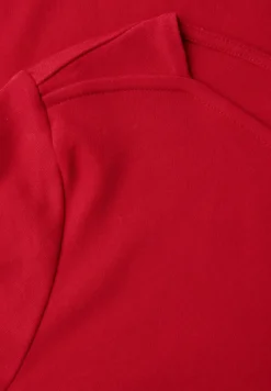 Shirt mit U-Boot-Ausschnitt