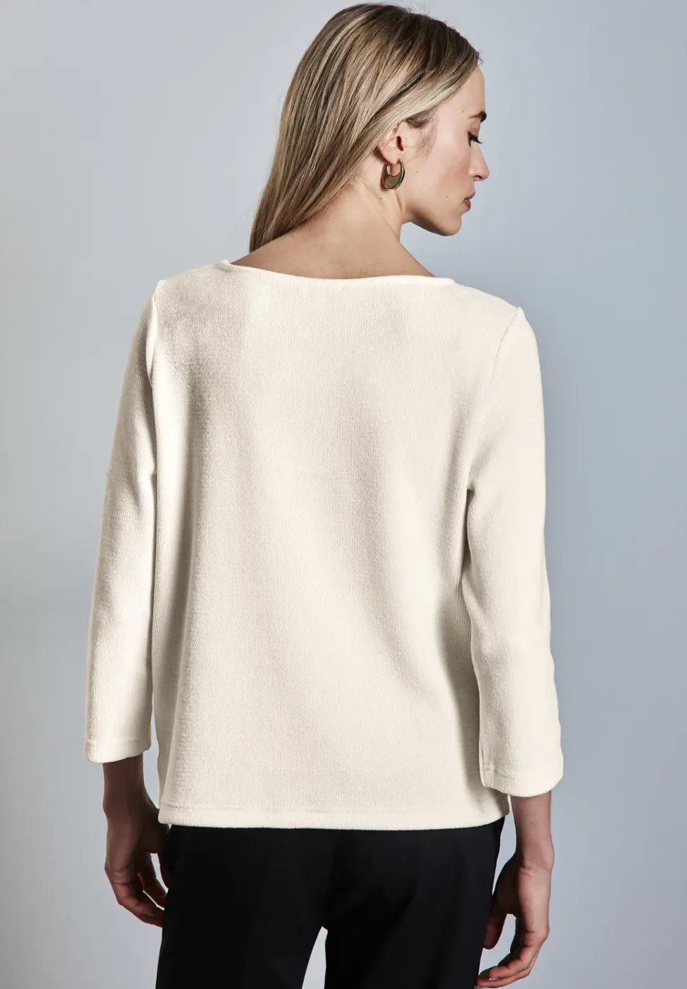 Shirt mit U-Boot-Ausschnitt